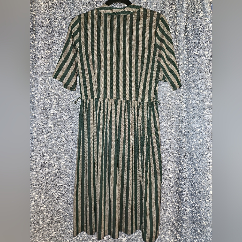 Vintage 1960s Striped Green and Gret Button-Up Dress - Picture 4 of 6